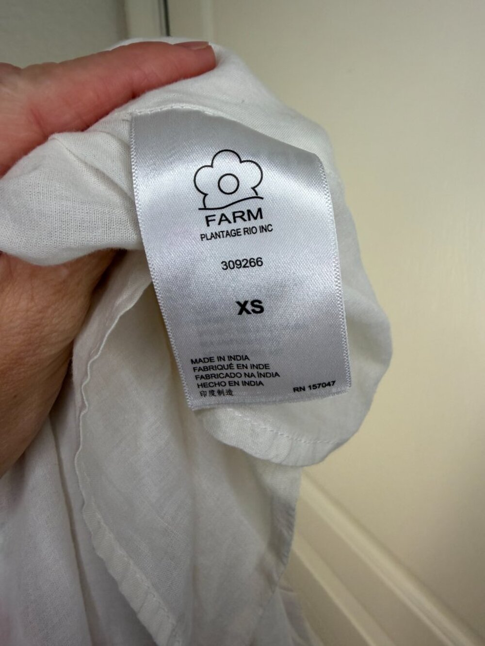 FARM Rio Macaw Bloom Off-White Mibni Dress- XS- MSRP $215 - Picture 6 of 16